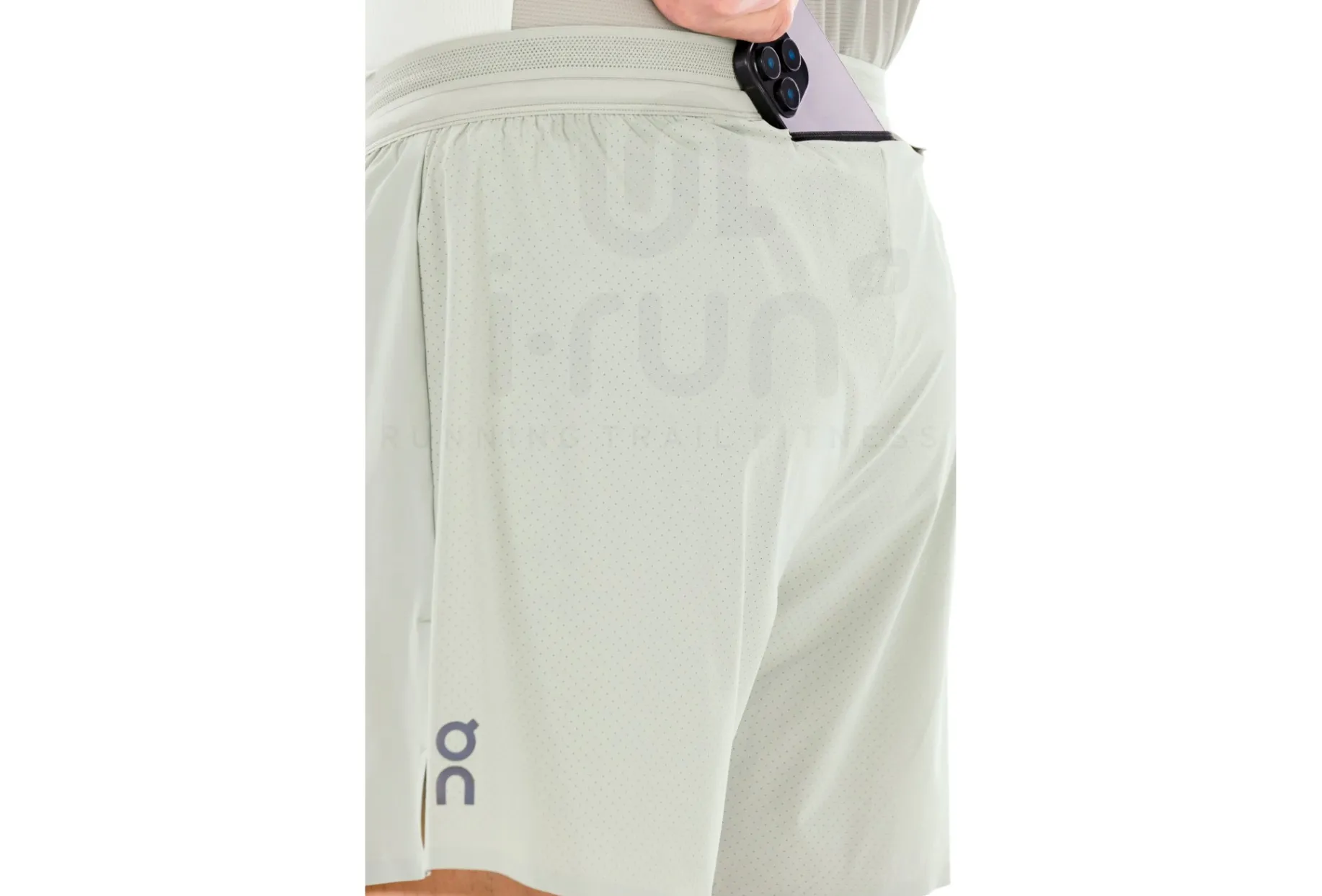On-Running pantalón corto Performance