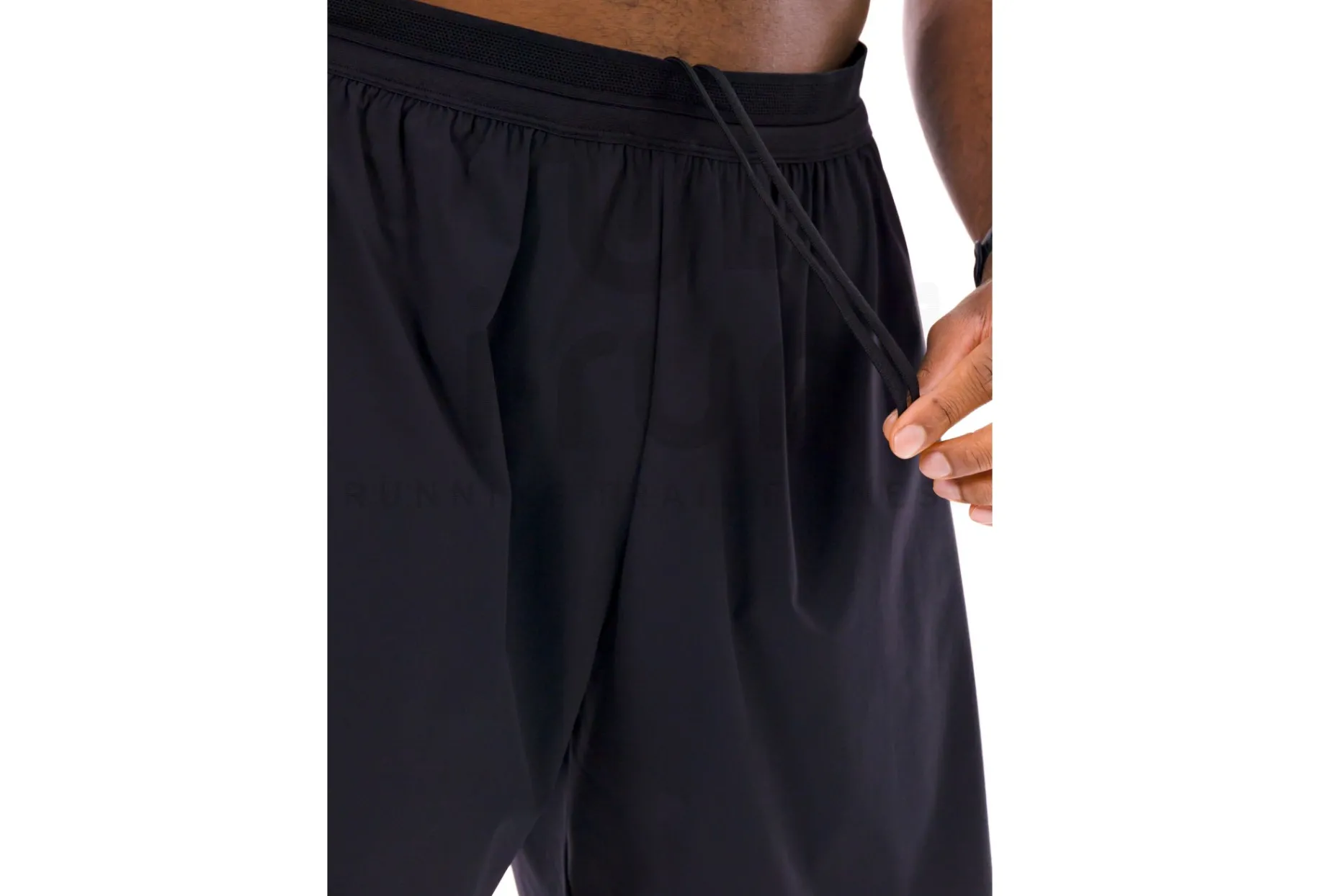 On-Running pantalón corto Performance