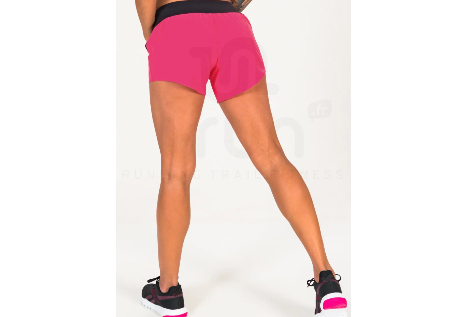 Reebok pantalón corto United By Fitness