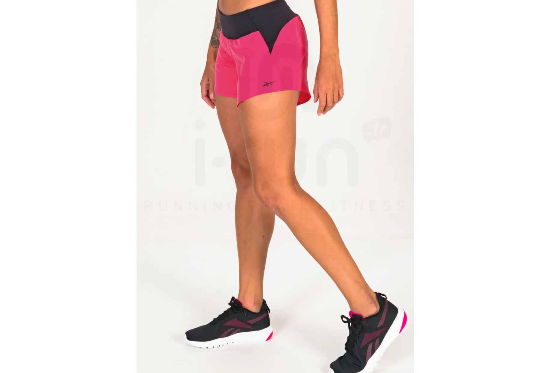 Reebok pantalón corto United By Fitness