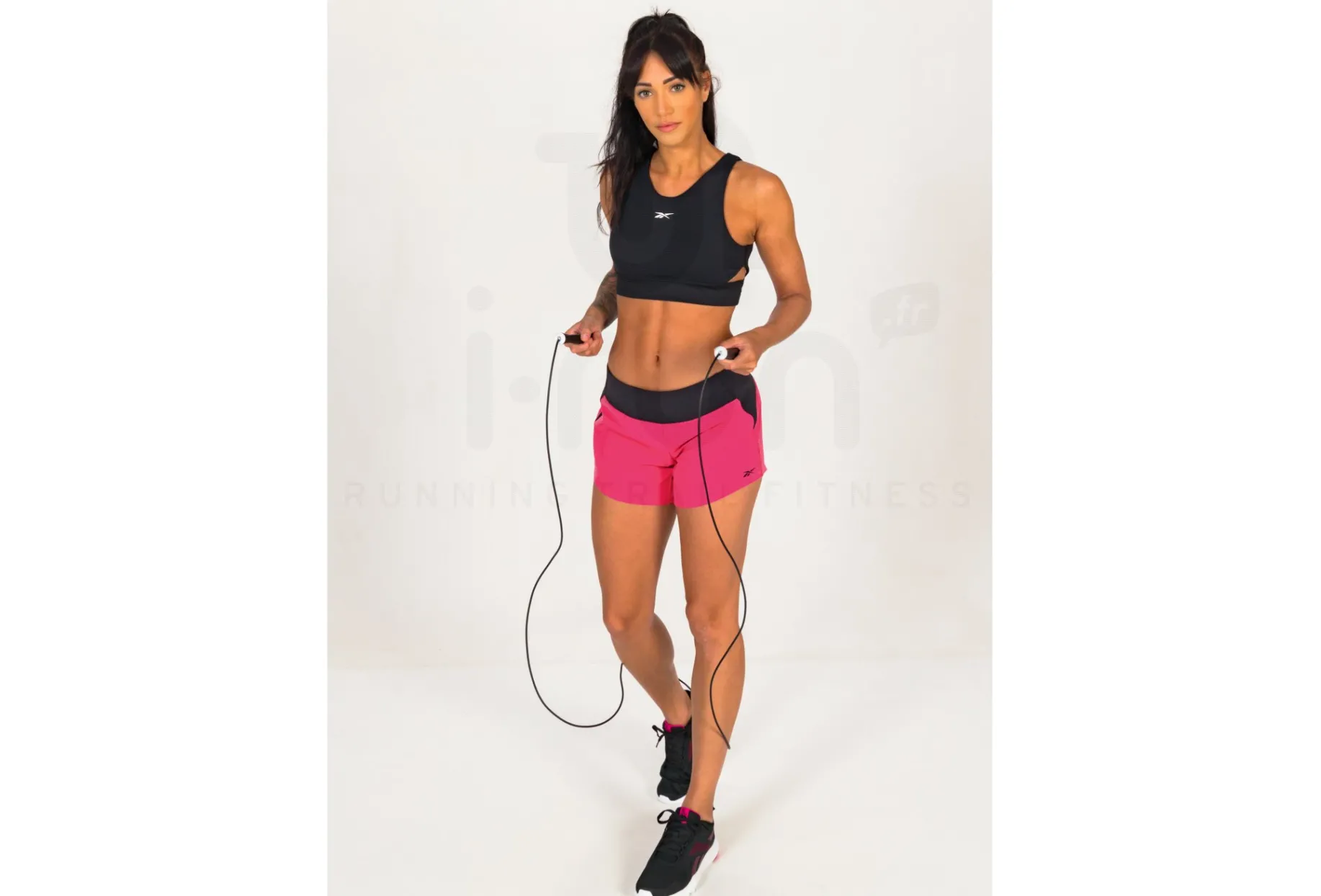 Reebok pantalón corto United By Fitness