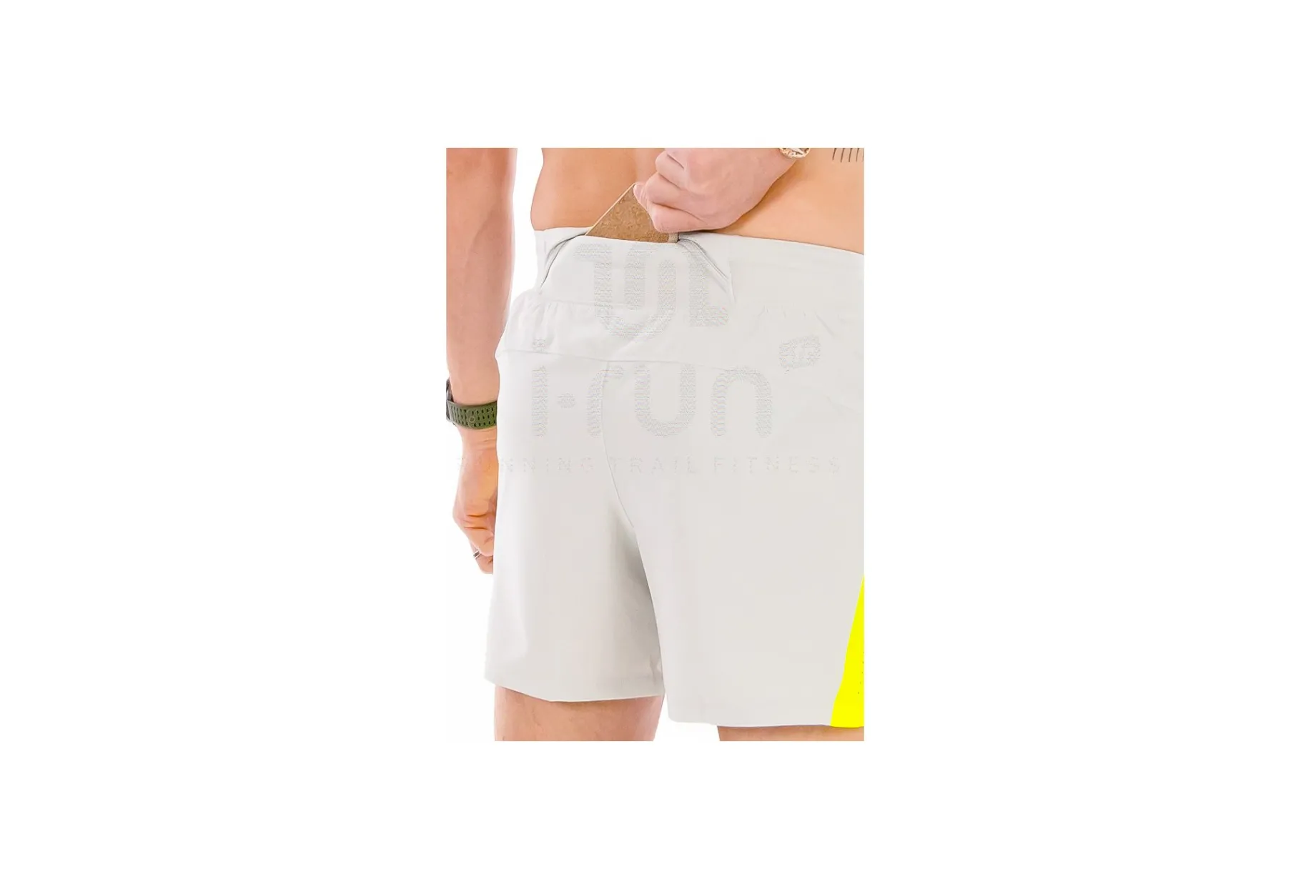 Under Armour Launch Elite