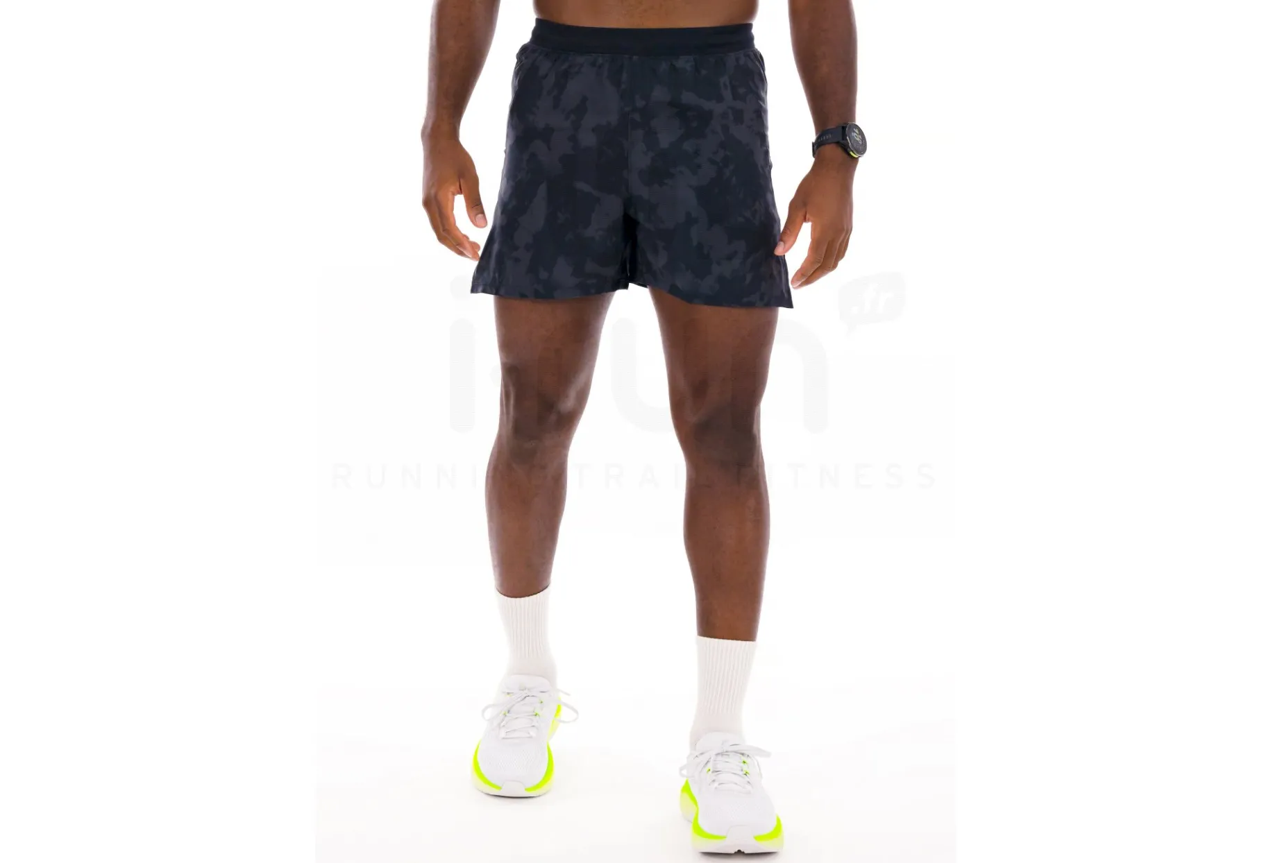 Under Armour Launch Pro