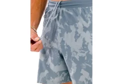 Under Armour Launch Pro