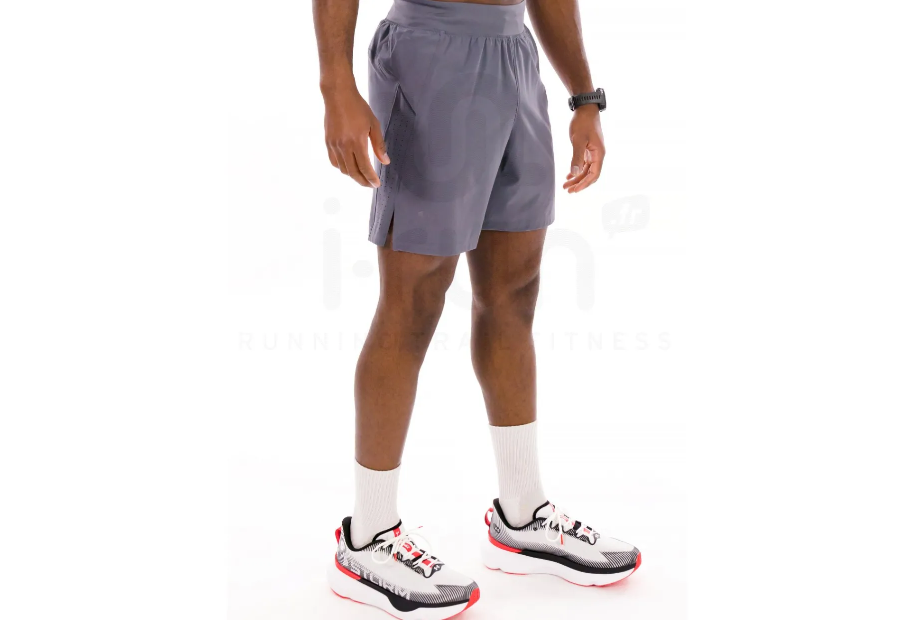 Under Armour pantalón corto Launch Elite