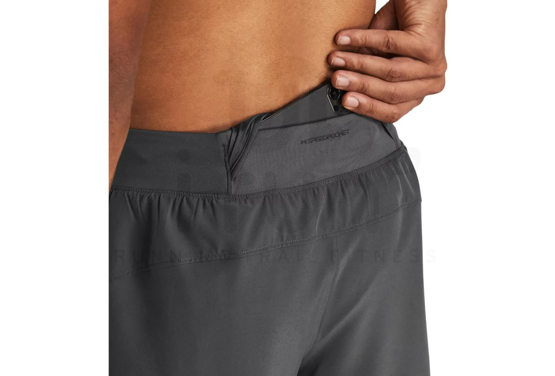 Under Armour pantalón corto Launch Elite