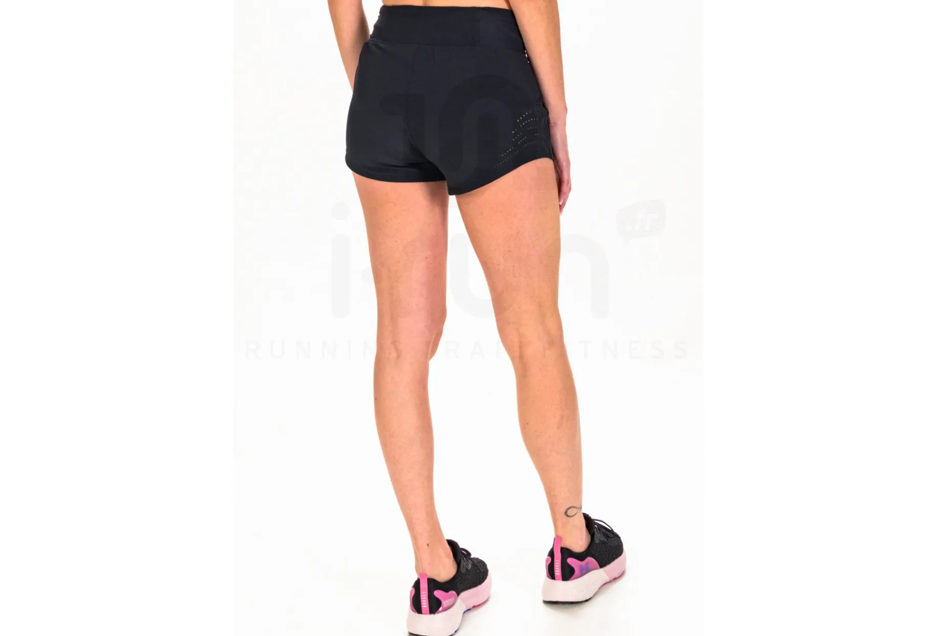 Under Armour pantalón corto SpeedPocket Perf