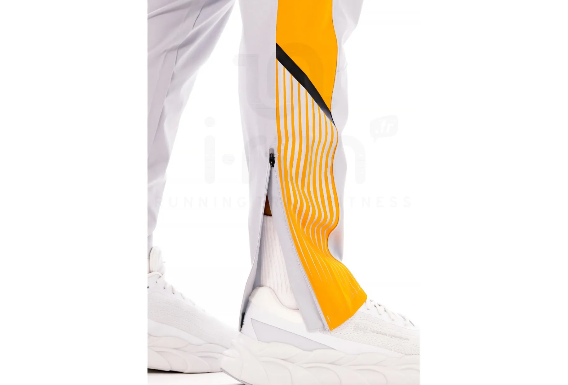 Under Armour Velociti Storm